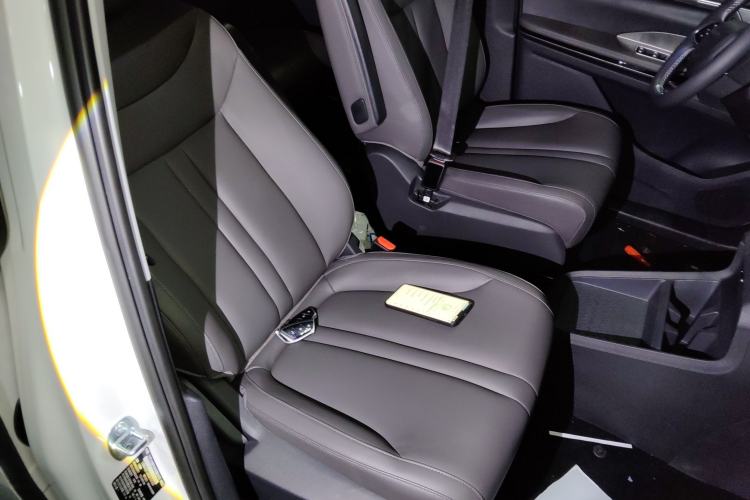 Used SAIC MAXUS Dajia 7 2024 Revised Version Super Hybrid Long-Range Edition Enjoyment Version Right Front Seat