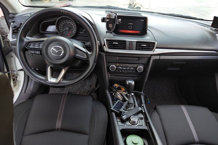 Used Mazda Mazda 3 Axela 2017 Sedan 1.5L Automatic Luxury Model China VI Standard