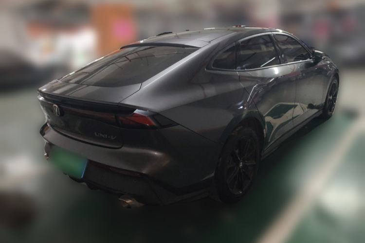 Used CHANGAN UNI-V 2022 1.5T Prestige Version
