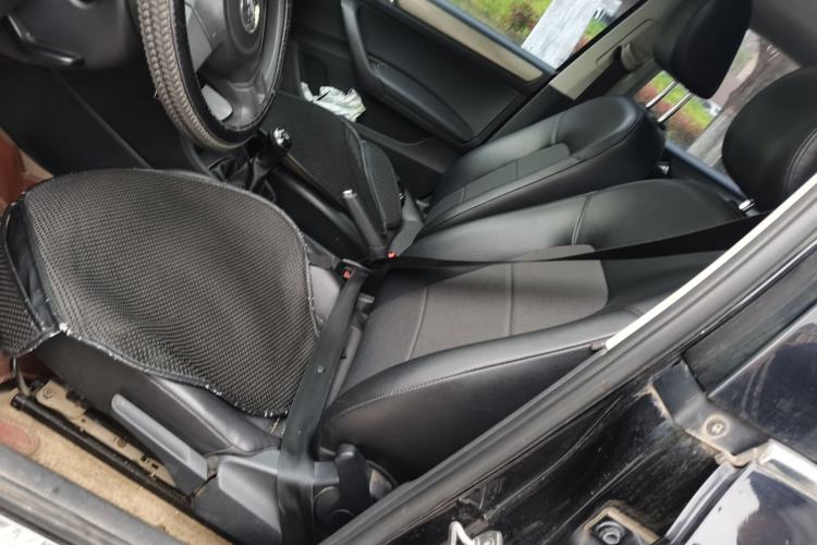 Used Volkswagen Santana 2015 1.6L Manual Comfort Edition Left Front Seat