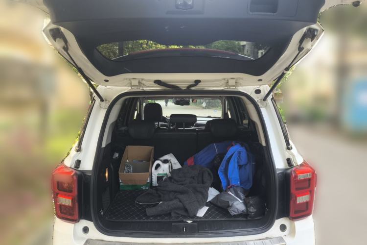 Used GAC Trumpchi GS8 2017 320T Two-Wheel Drive Luxury Smart Connectivity Version (7 Seats) Trunk