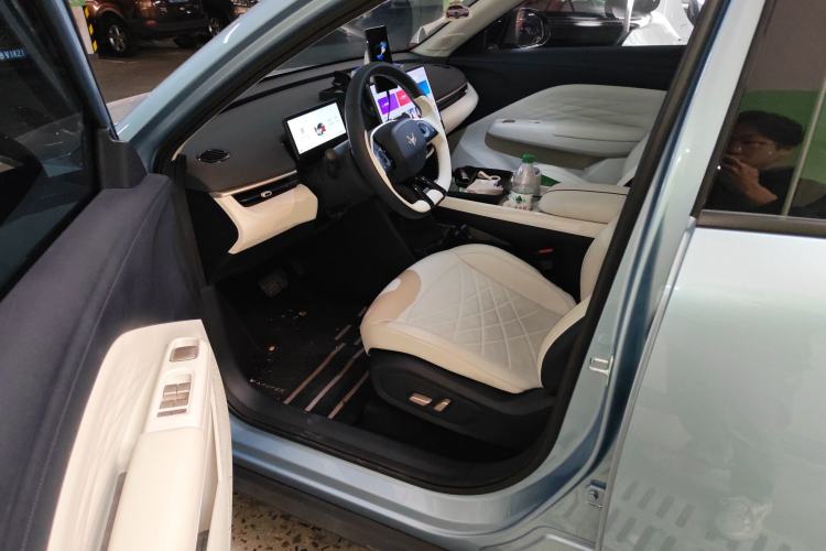 Used ARCFOX T1 2025 Model 425 PLUS
