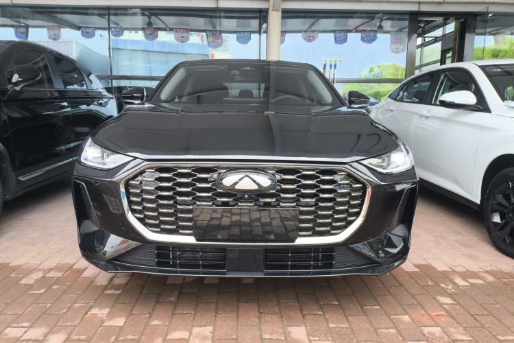 Used Chery Fengyun A8L 2025 1.5 TGDI 145 km Luxury Version