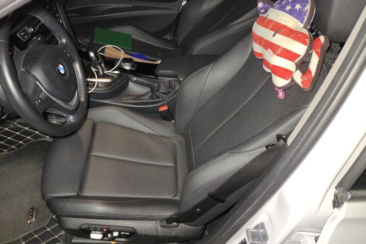 Used BMW 3 Series 2019 320Li Fashion Model Left Front Seat