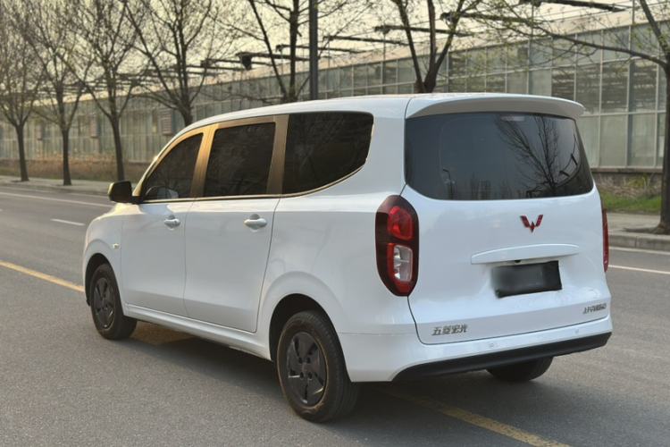 Used Wuling Hongguang New Energy 2025 Extended-Range Hybrid 50KM Comfort Version Exterior 4