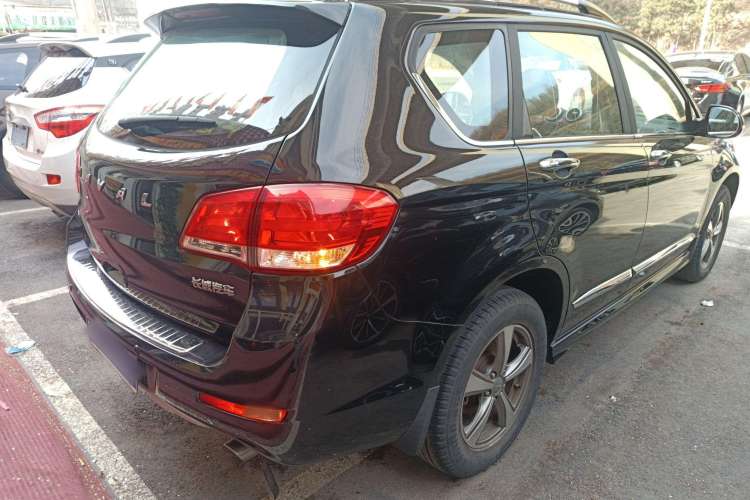 Used Haval H6 2013 Upgraded Model 2.4L Automatic Two-Wheel Drive Elite Version