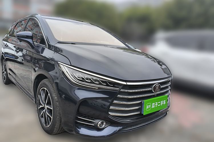 Used BYD Song MAX 2018 1.5T Automatic Smart Connect Elite Model with 6 Seats