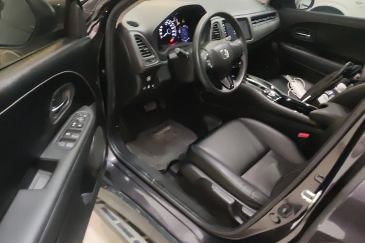 Used Honda Vezel 2020 1.5L CVT Pioneer Edition Driver Seat