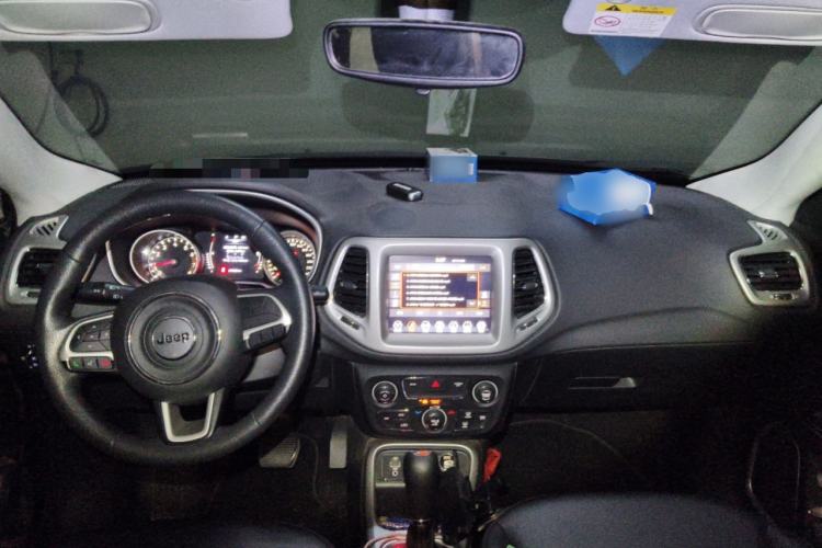 Used Jeep Compass 2020 220T Automatic Leading Edition
