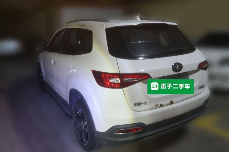 Used FAW Senya R7 2017 Smart Connected Version 1.6L Automatic Enjoyment Model
