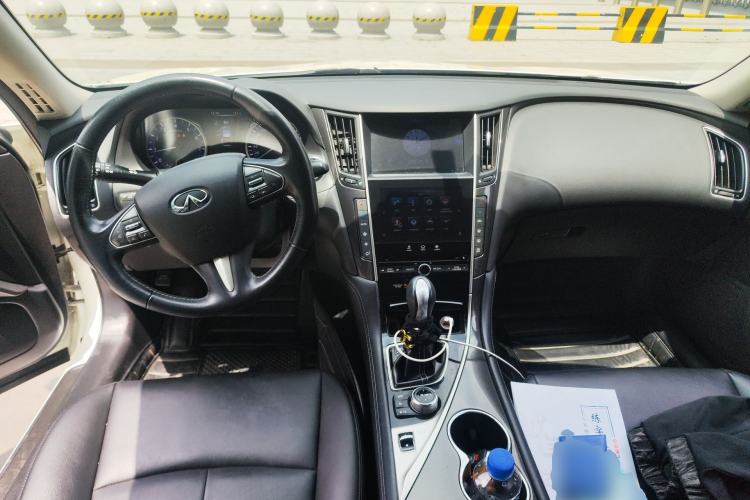 Used Infiniti Q50L 2016 2.0T Comfort Edition
