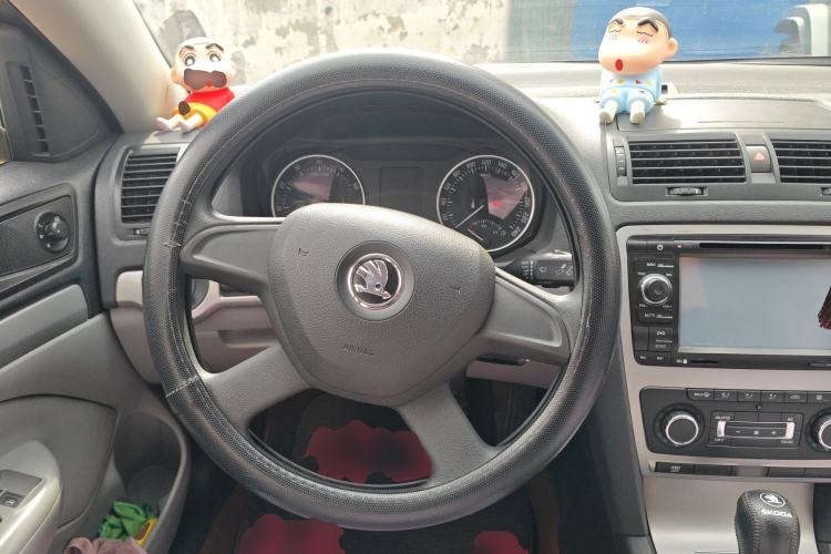 Used Skoda Octavia 2014 1.6L Automatic Yijun Edition Steering Wheel
