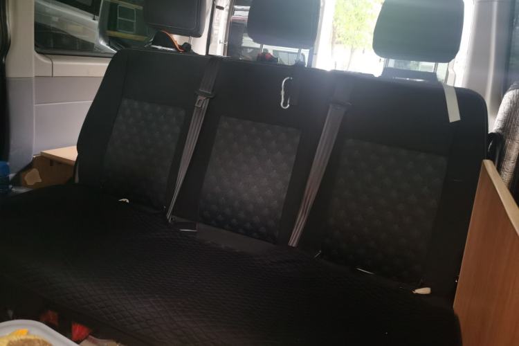 Used SAIC MAXUS Xintu V80 2023 2.0T AMT Classic Aoyuntong Short Wheelbase Ultra-Low Roof 5/6-Seater Left Rear Seat