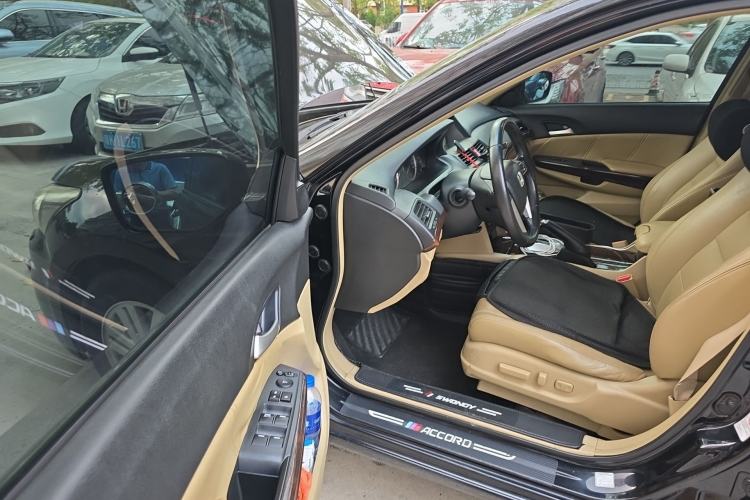 Used Honda Accord 2012 2.0L SE Driver Seat