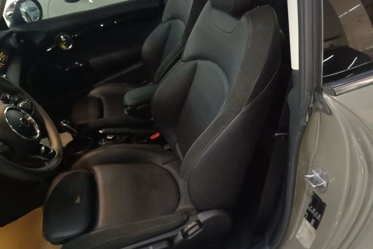 Used MINI MINI 2018 1.5T COOPER Artist
