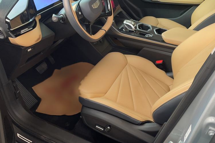 Used Geely Auto FX11 2023 1.5TD DCT Prestige Edition
