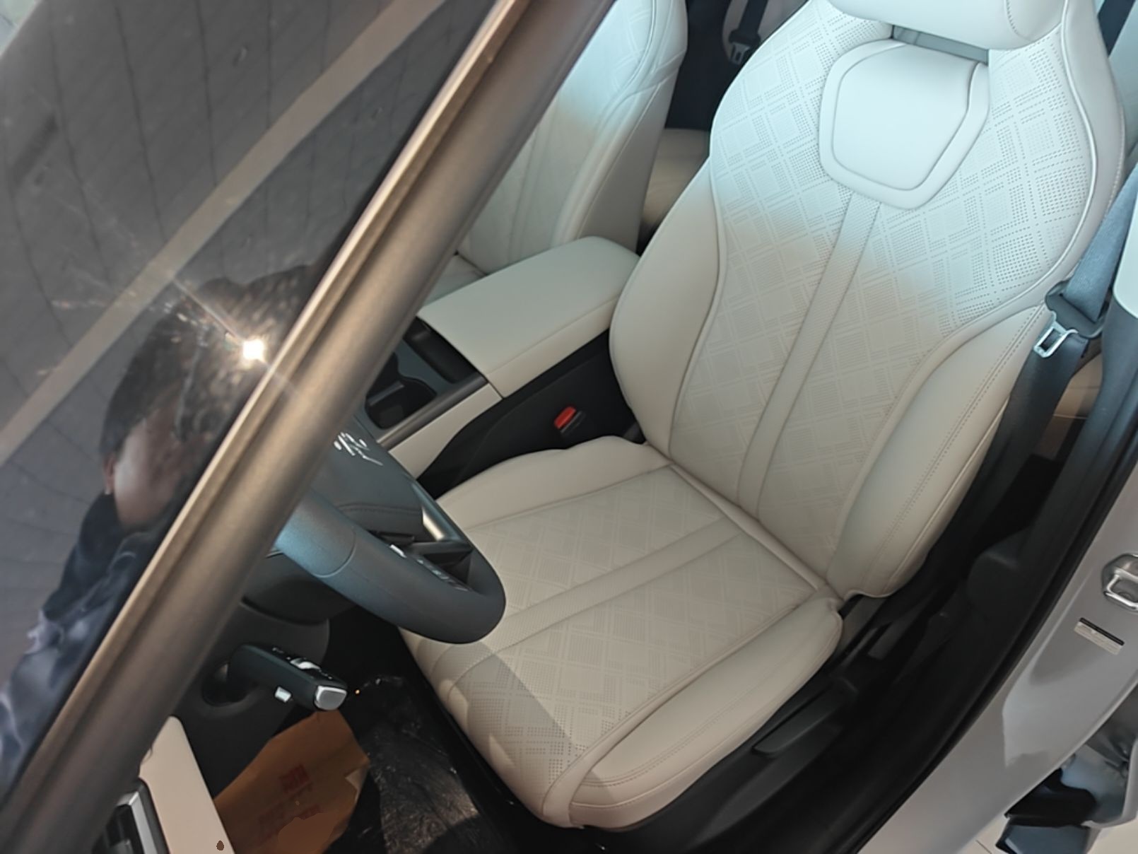 BYD Yuan UP 2025 Model 301KM Leading Version — снимка 17