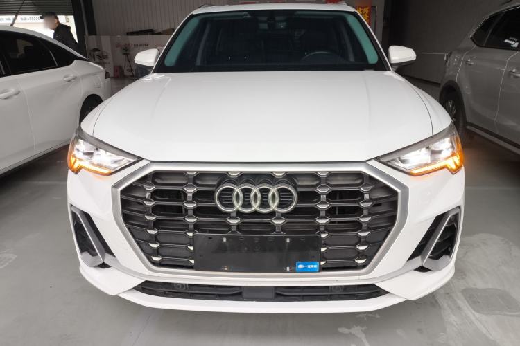Used Audi Q3 2019 35 TFSI Fashion Dynamic Model
