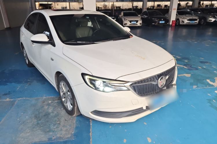 Used Buick GT 2018 15T Dual-Clutch Elite Model China V Standard Front Right 45 Deg