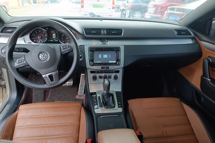 Used Volkswagen FAW-Volkswagen CC 2016 1.8TSI Luxury Model Interior 2
