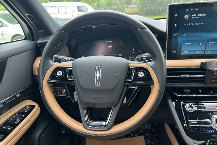 Used Lincoln Corsair 2022 2.0T Two-Wheel Drive Luxury Edition