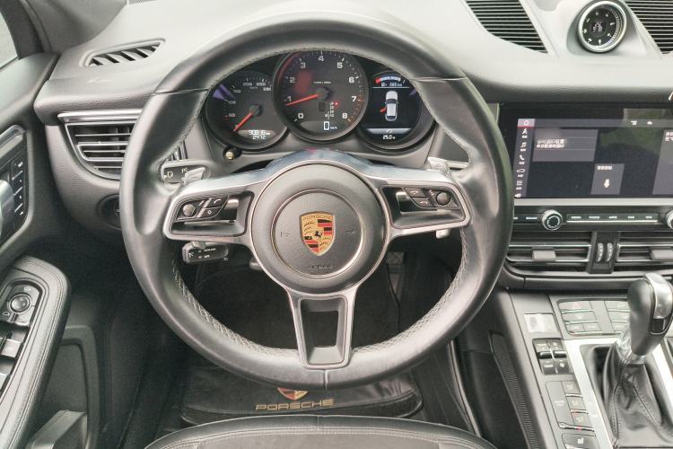 Used Porsche Macan 2018 Macan 2.0T Steering Wheel