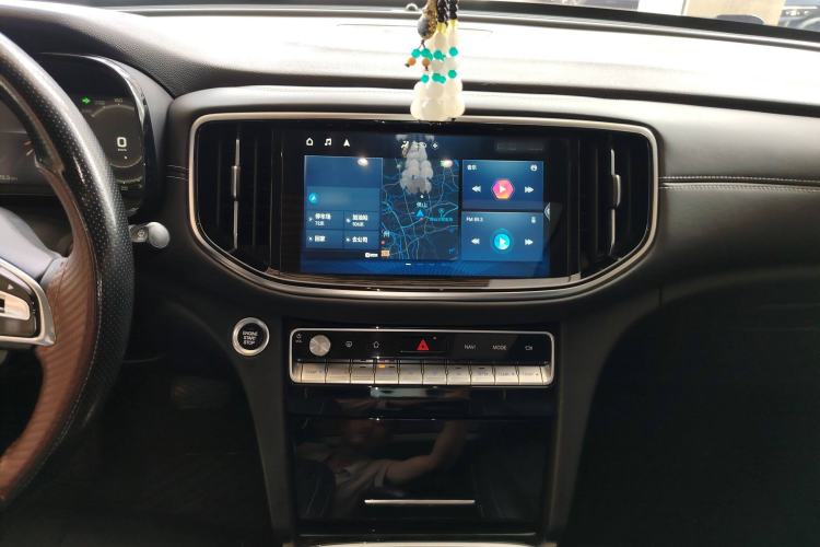 Used GAC Trumpchi GS8 2021 390T Two-Wheel-Drive Dark Knight Edition Audio And AC Panel