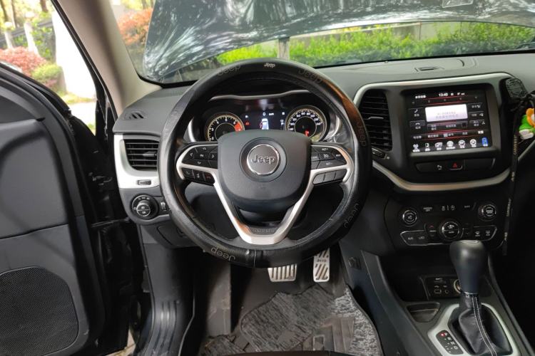 Used Jeep Cherokee 2017 2.4L Leading Smart Edition