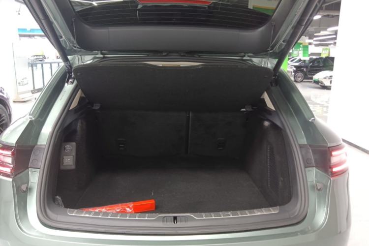 Used Hima AITO M5 2022 Range-Extended Rear-Drive Standard Version Trunk