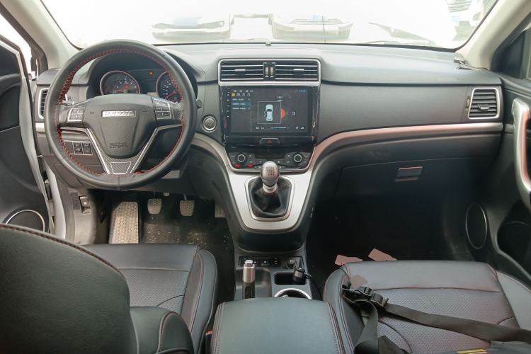 Used Haval H6 2017 Blue Label Sport Edition 1.5T Manual Two-Wheel Drive Elite Model Center Console