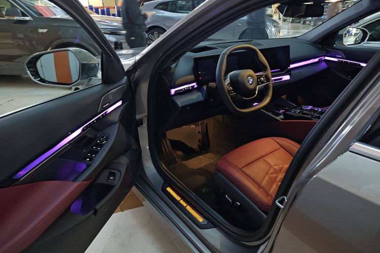 Used BMW i5 2024 eDrive 35L Prestige Luxury Package
