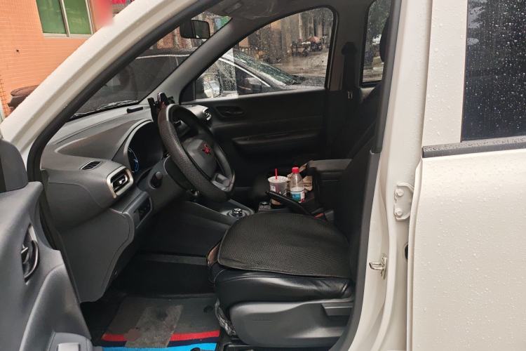 Used Wuling Hongguang New Energy 2024 All-Electric Model 300KM Standard Version Left Front Seat