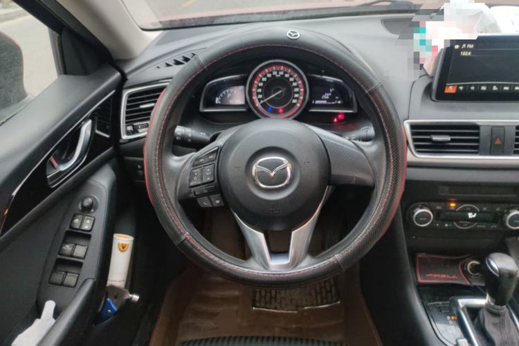 Used Mazda Mazda 3 Axela 2014 Sedan 1.5L Automatic Luxury Model