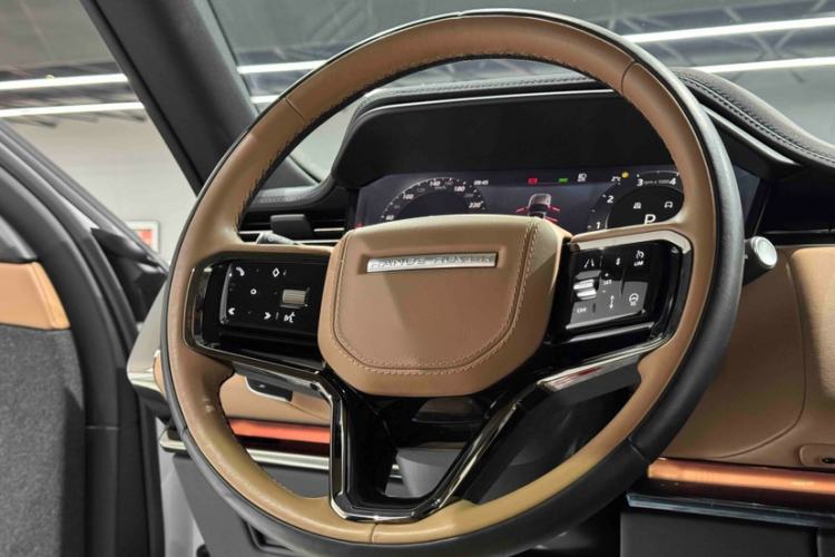 Used Land Rover Range Sport 2024 400PS Dynamic SE Interior 1