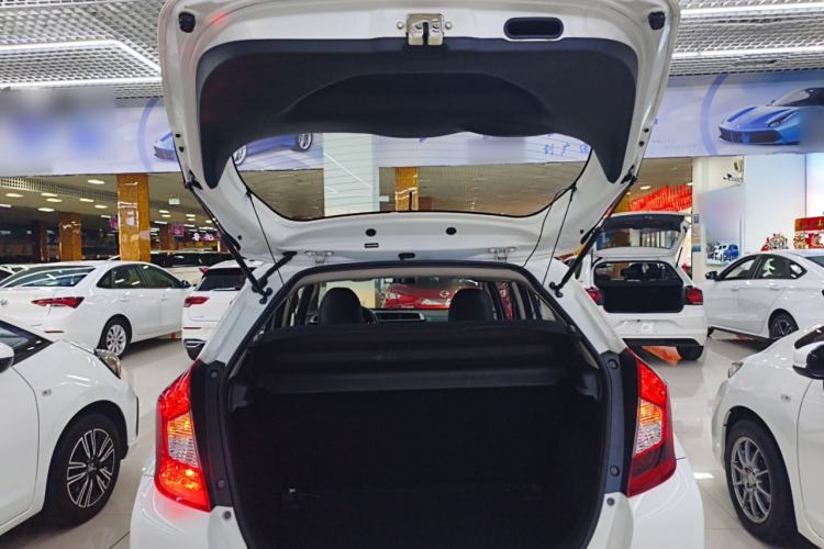 Used Honda Fit 2016 1.5L SE CVT Fashion Model Trunk