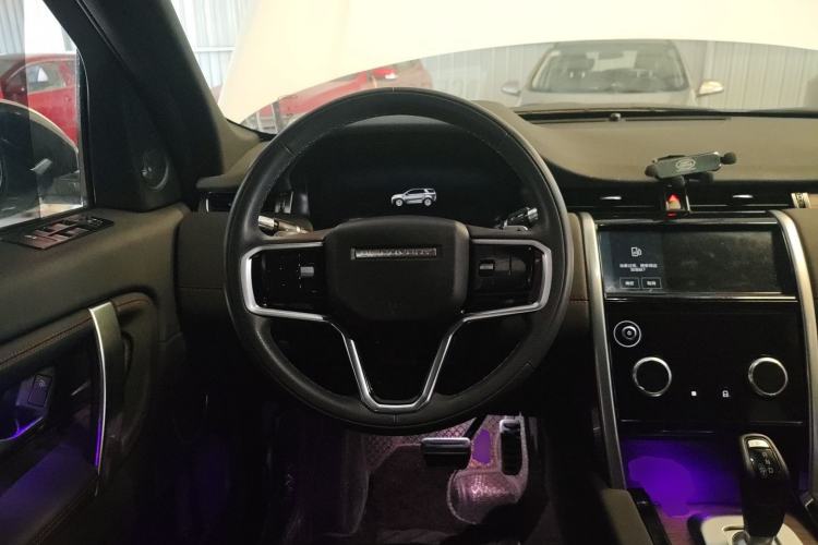 Used Land Rover Discovery Sport 2022 Revised Version 249 PS R-Dynamic S Performance Edition 5 Seats Steering Wheel