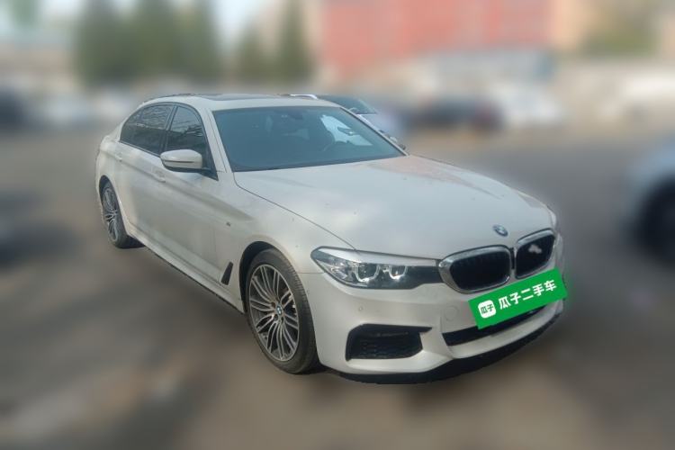 Used BMW 5 Series 2019 530Li Leading Model M Sport Package Front Right 45 Deg