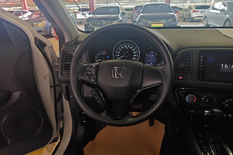 Used Honda Vezel 2020 1.5L CVT Pioneer Edition Steering Wheel
