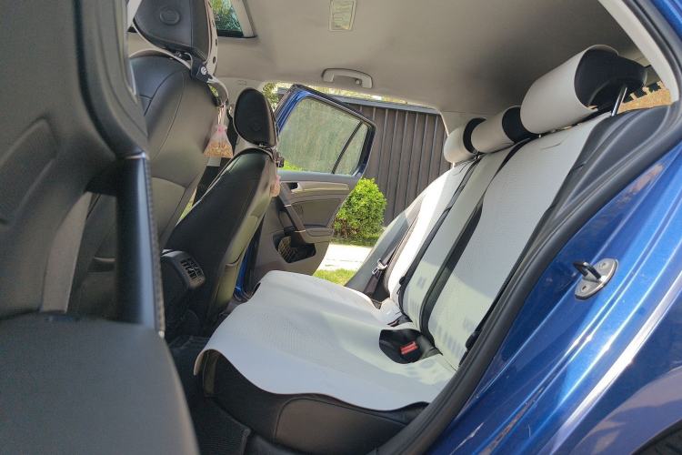 Used Volkswagen Golf 2014 1.4TSI Automatic Luxury Model
