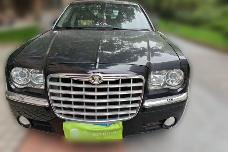 Used Chrysler 300C 2006 2.7L Luxury Edition Front