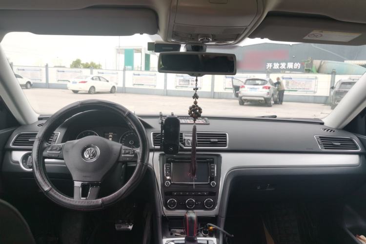 Used Volkswagen Passat 2015 1.8TSI DSG Prestige Edition Headliner