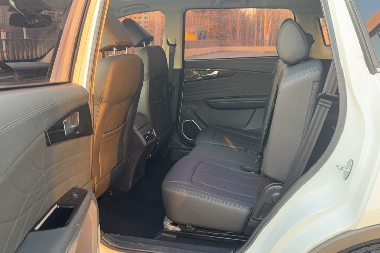 Used Sinotruk VGV U70 2021 1.5T Automatic Youyue Edition 7-Seater