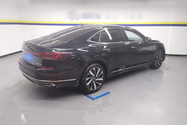 Used Volkswagen Passat 2022 330TSI Starry Luxury Edition