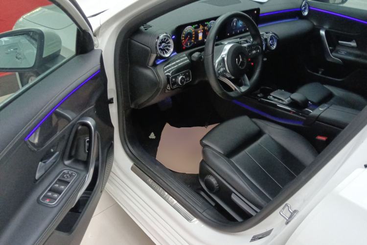 Used Mercedes-Benz A-Class 2022 Restyled A 200 L Sport Sedan Fashion Version
