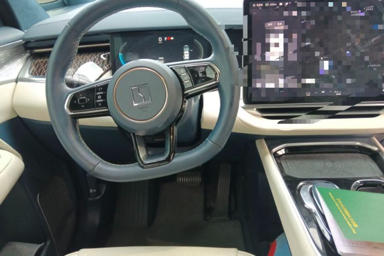 Used Zeekr 009 2022 ME Edition
