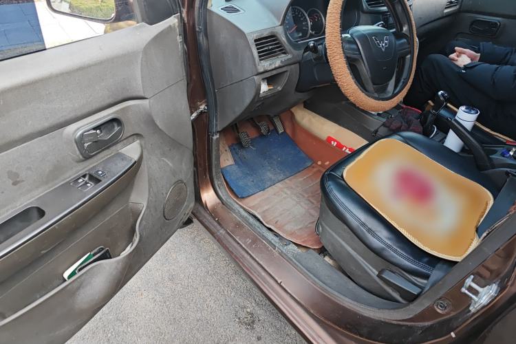 Used Wuling Hongguang 2015 1.2L S Base Model China V Standard