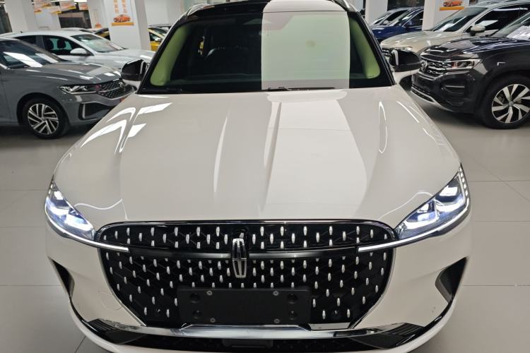 Used Lincoln Corsair 2023 2.0T Two-Wheel Drive Luxury Edition Front