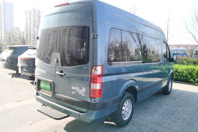 Used Foton Toano 2024 Tuyano Pro Multi-Function 2.0T Manual Rear-Drive Long Wheelbase Mid-Roof Design Single Rear Tire—Available in 5/6/7/9-Seater Configurations Rear Right 45 Deg