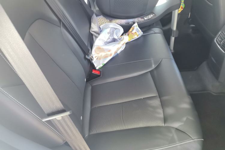 Used Roewe RX5 2017 20T Two-Wheel Drive Automatic Internet Elite Edition
