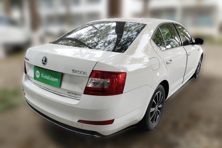 Used Skoda Octavia 2017 1.6L Automatic Smart Drive Edition
